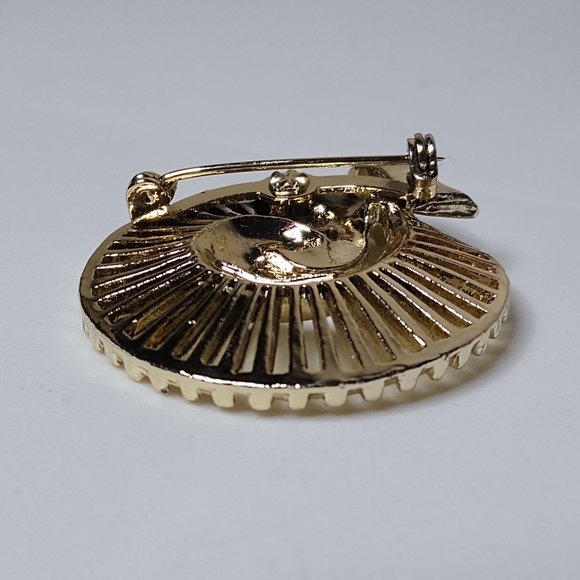 Vintage Metal Nautilus Shell Brooch - Picture 11 of 14